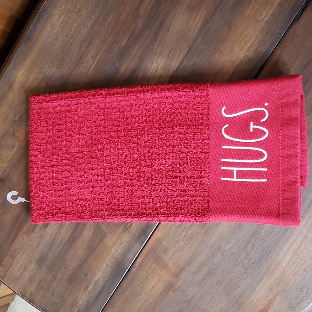 Rae Dunn NWOT Embroidered HUGS Waffle Weave Hand Towel
